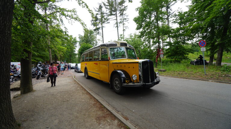 Wir - Schweizer Postbus